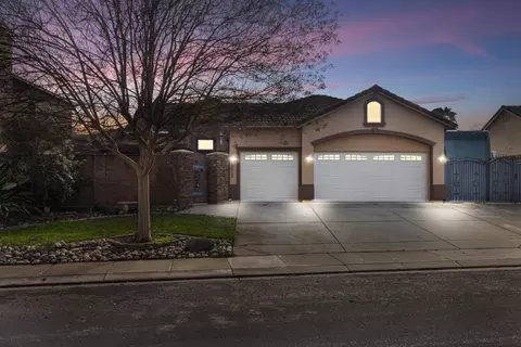 Exterior - 3012 Degas Ln, Modesto, CA 95355 photo 1 of 11