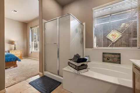 Bath - 3012 Degas Ln, Modesto, CA 95355 photo 1 of 4