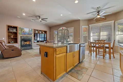 Kitchen - 3012 Degas Ln, Modesto, CA 95355 photo 5 of 5
