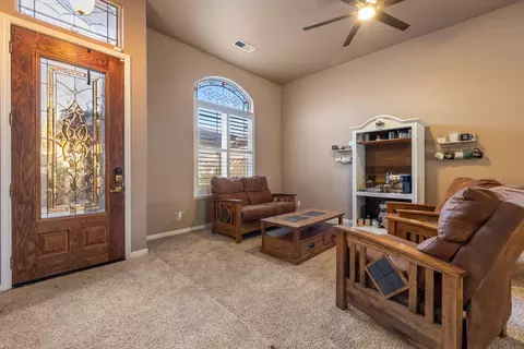 Entry Way - 3012 Degas Ln, Modesto, CA 95355 photo 3 of 7