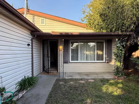 885 Del Monte Ct, Manteca, CA 95336 photo 1