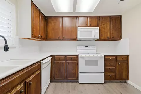 Kitchen - 705 Brandywine Dr, Lodi, CA 95240 photo 1 of 4