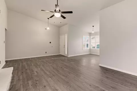 Living - 705 Brandywine Dr, Lodi, CA 95240 photo 5 of 8