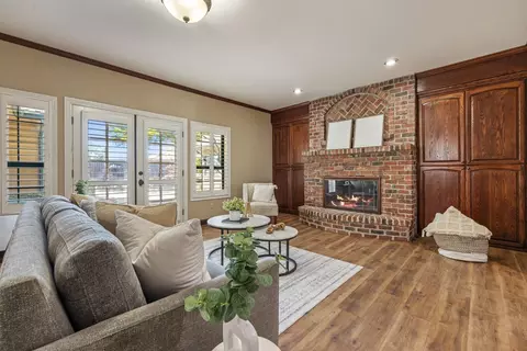 Living - 2410 Brittany Ct, Lodi, CA 95242 photo 4 of 5