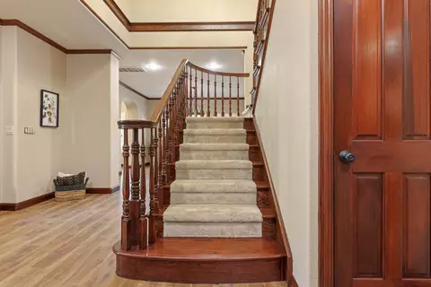 Entry Way - 2410 Brittany Ct, Lodi, CA 95242 photo 15 of 20
