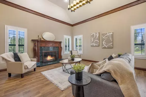 Living - 2410 Brittany Ct, Lodi, CA 95242 photo 2 of 5
