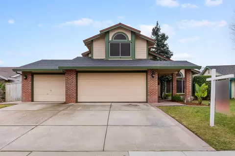 9324 Whittemore Dr, Elk Grove, CA 95624