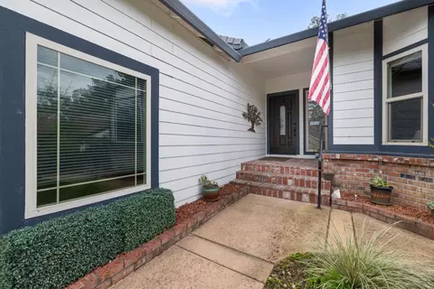 7118 Murdock Way, Carmichael, CA 95608 photo 2