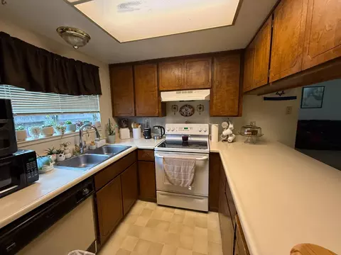 3536 Forest Glenn Dr, Modesto, CA 95355 photo 5