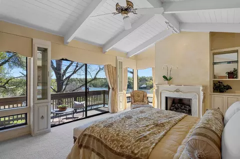 23 Riverbank Pl, Carmichael, CA 95608