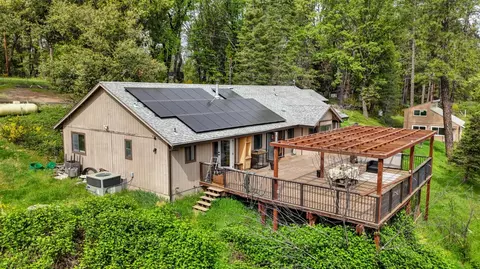 5001 Sheppards Trl, Garden Valley, CA 95633