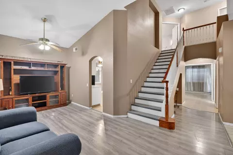 Entry Way - 810 River Raft Ct, Modesto, CA 95351 photo 1 of 6