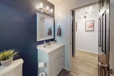Bath - 2637 Acacia, Sutter, CA 95982 photo 2 of 4