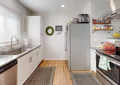 Kitchen - 2637 Acacia, Sutter, CA 95982 photo 5 of 5