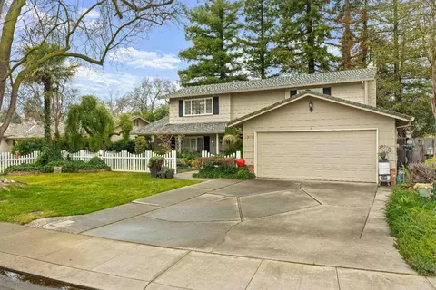 Exterior - 3909 Fieldcrest Ct, Modesto, CA 95355 photo 2 of 9