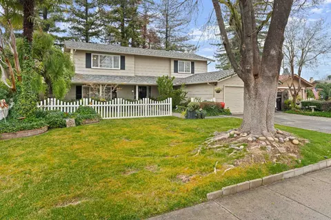 Exterior - 3909 Fieldcrest Ct, Modesto, CA 95355 photo 3 of 9