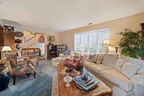 Living - 3909 Fieldcrest Ct, Modesto, CA 95355 photo 2 of 4