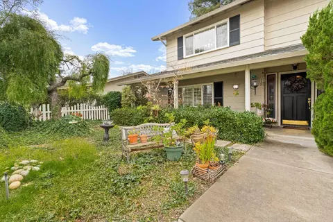 Exterior - 3909 Fieldcrest Ct, Modesto, CA 95355 photo 4 of 9