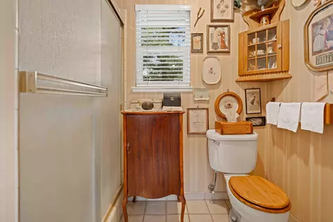 Bath - 3909 Fieldcrest Ct, Modesto, CA 95355 photo 4 of 4