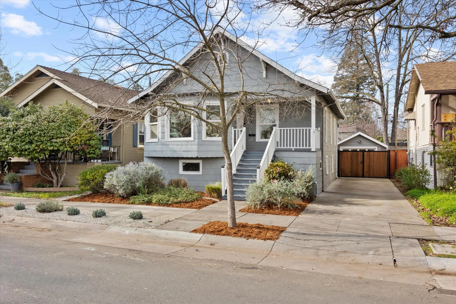 1640 48th St, Sacramento, CA 95819 | MLS# 226007309 | 29 Photos - Movoto