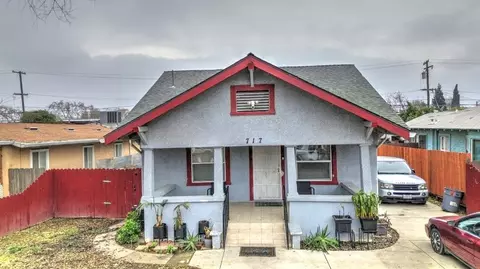 717 2nd St, Modesto, CA 95351 photo 5