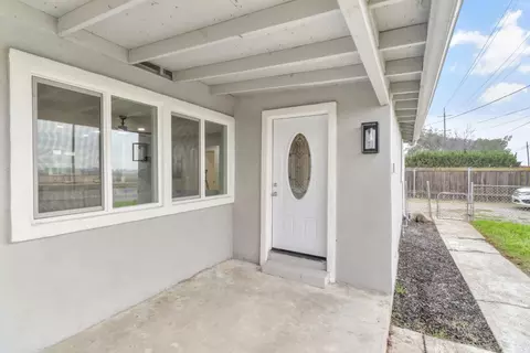 4705 Arboga Rd, Olivehurst, CA 95961 photo 2