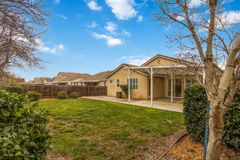 Exterior - 1355 Ladyfern St, Plumas Lake, CA 95961 photo 7 of 8