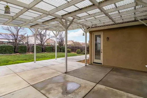 Exterior - 1355 Ladyfern St, Plumas Lake, CA 95961 photo 5 of 8