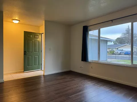 9302 Eaglepoint Ln, Stockton, CA 95210 photo 5
