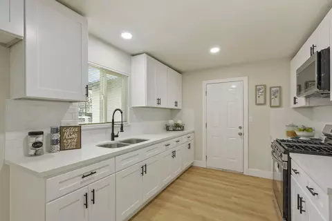 2415 E Taylor St, Stockton, CA 95205 photo 7