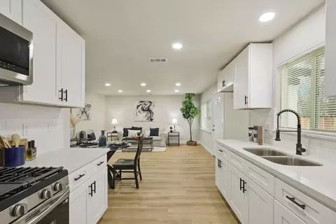 2415 E Taylor St, Stockton, CA 95205 photo 8