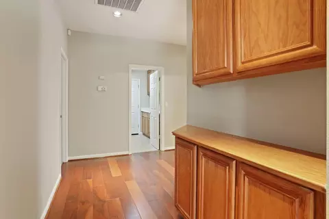 Entry Way - 524 Glenbriar Cir, Tracy, CA 95377 photo 2 of 2