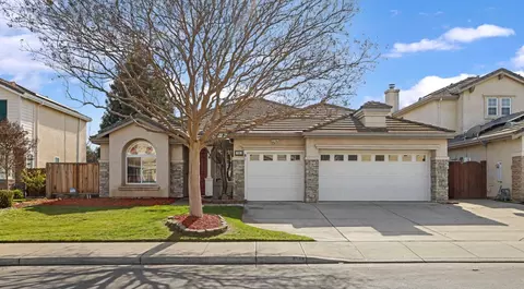 Exterior - 524 Glenbriar Cir, Tracy, CA 95377 photo 1 of 9
