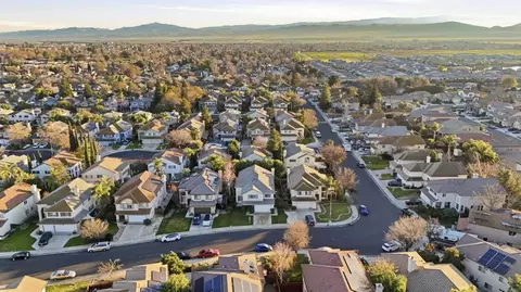 View/Area - 1466 Mansfield St, Tracy, CA 95376 photo 4 of 6