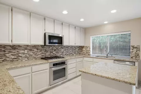Kitchen - 1466 Mansfield St, Tracy, CA 95376 photo 3 of 5