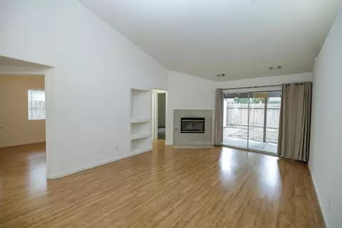 Living - 1007 Kirksey Dr, Turlock, CA 95382 photo 7 of 9
