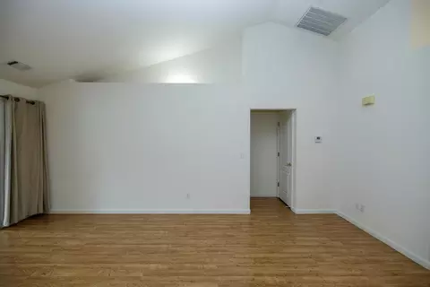 Living - 1007 Kirksey Dr, Turlock, CA 95382 photo 4 of 9