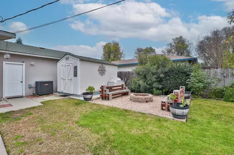 Exterior - 1609 Augusta Ct, Modesto, CA 95350 photo 4 of 14