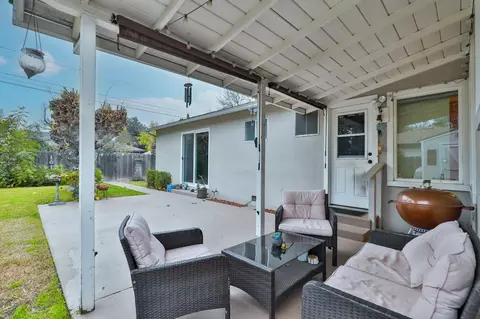 Exterior - 1609 Augusta Ct, Modesto, CA 95350 photo 3 of 14