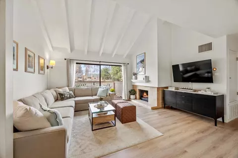 524 Woodside Oaks #8, Sacramento, CA 95825