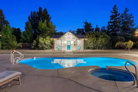 Exterior - 8420 W Fairoaks Rd, Tracy, CA 95304 photo 15 of 17