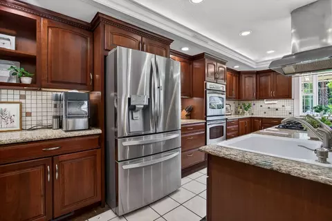 Kitchen - 8420 W Fairoaks Rd, Tracy, CA 95304 photo 2 of 6