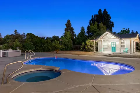 Exterior - 8420 W Fairoaks Rd, Tracy, CA 95304 photo 14 of 17