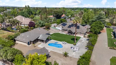 View/Area - 8420 W Fairoaks Rd, Tracy, CA 95304 photo 3 of 8