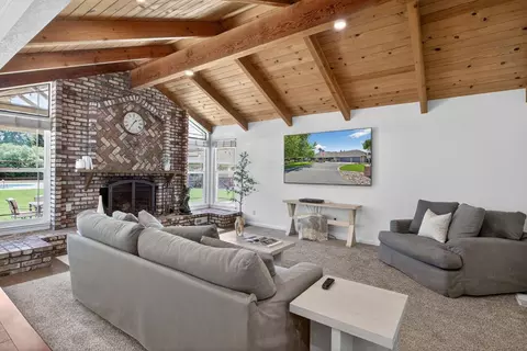 Living - 8420 W Fairoaks Rd, Tracy, CA 95304 photo 3 of 4