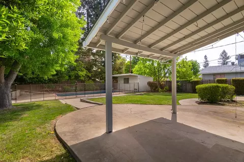 Exterior - 2855 La Colina Way, Carmichael, CA 95608 photo 4 of 13