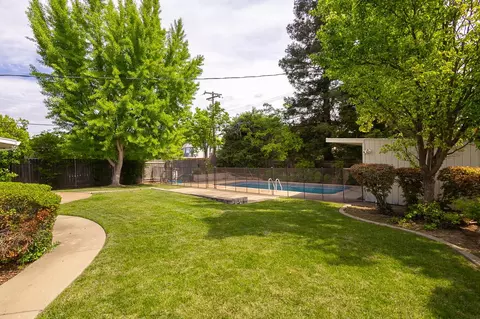 Exterior - 2855 La Colina Way, Carmichael, CA 95608 photo 6 of 13