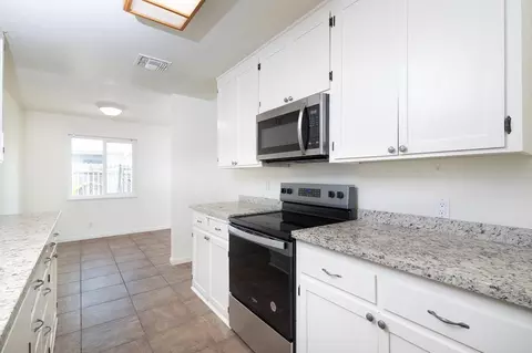 Kitchen - 2855 La Colina Way, Carmichael, CA 95608 photo 2 of 3