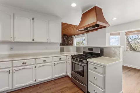 Kitchen - 2066 Bogus Point Ct, Cool, CA 95614 photo 3 of 6