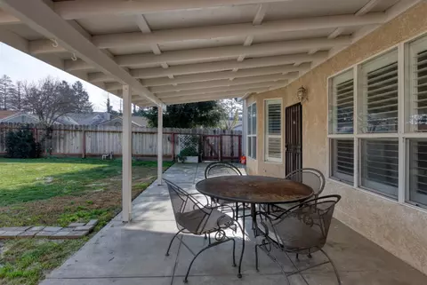 208 Rector Ln, Modesto, CA 95357 photo 34